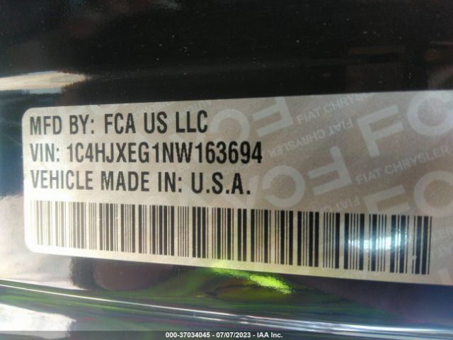 1C4HJXEG1NW163694 Jeep Wrangler Unlimited Sahara