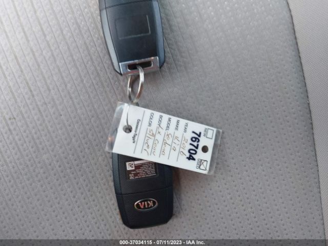 KNDMB5C1XG6181774 KIA SEDONA LX