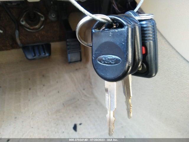2009 FORD MUSTANG VIN: 1ZVHT80N995109848