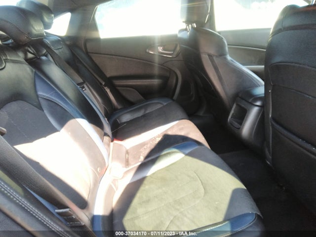 Chrysler 200 S 2015 1C3CCCBB9FN659344 Image 8