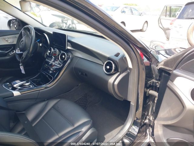 55SWF4JB5GU144640 Mercedes-Benz C-class C 300