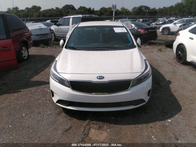 3KPFK4A7XHE031718 KIA FORTE LX
