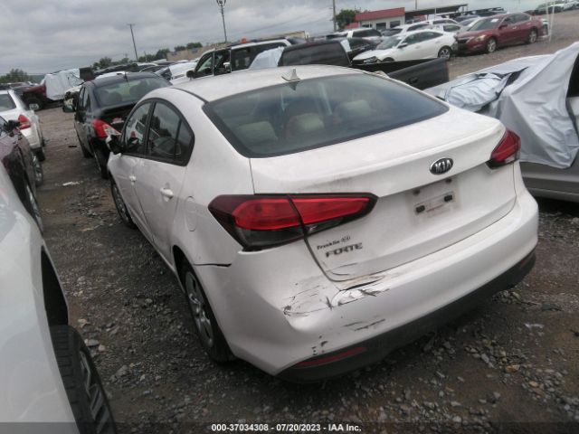 3KPFK4A7XHE031718 KIA FORTE LX