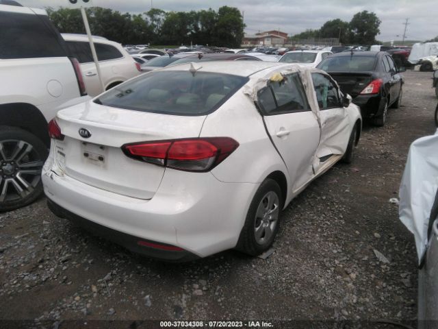 3KPFK4A7XHE031718 KIA FORTE LX