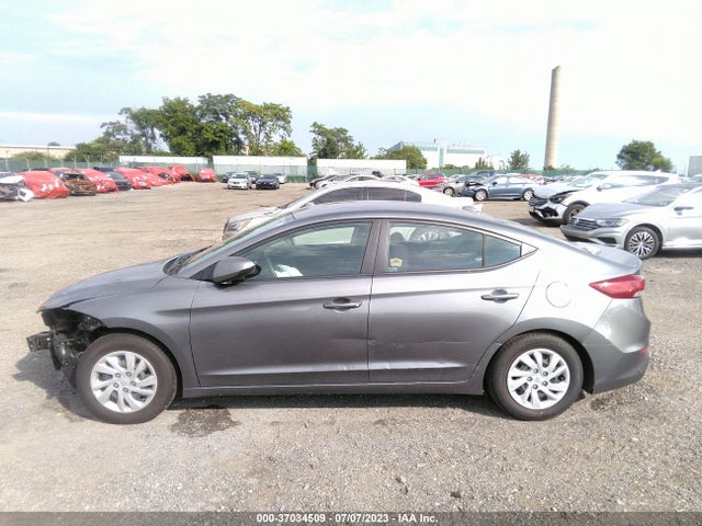 Hyundai ELANTRA SE 2018 5NPD74LF2JH381553 Image 15