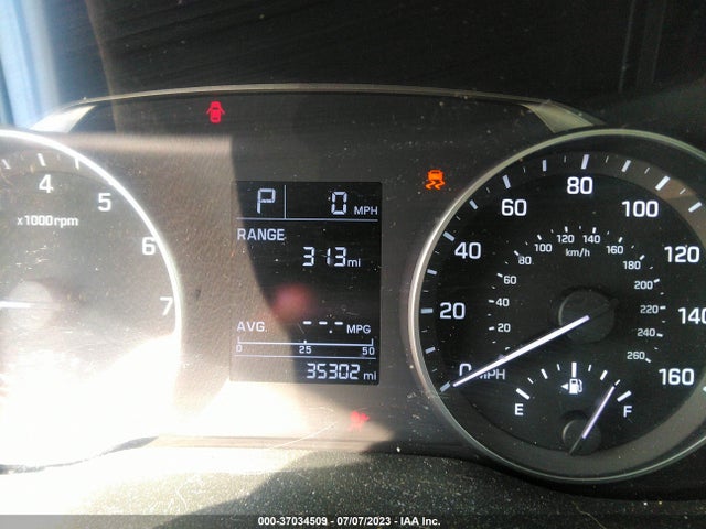 Hyundai ELANTRA SE 2018 5NPD74LF2JH381553 Image 16