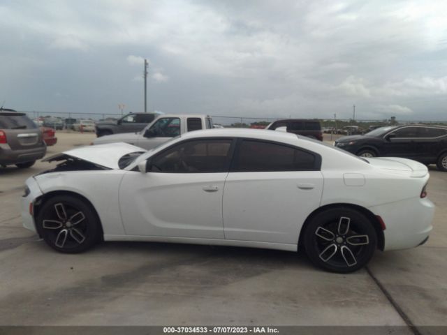 2C3CDXHG7FH901807 Dodge Charger Sxt