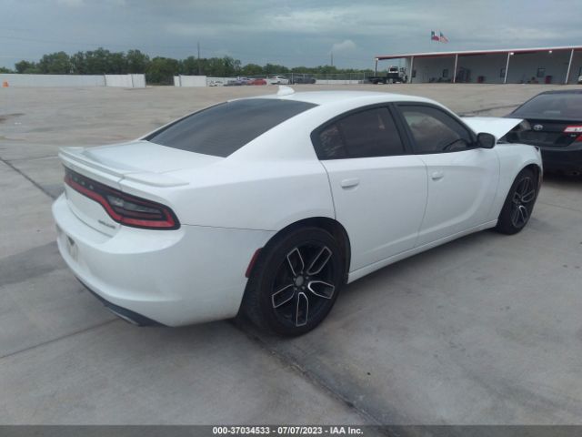 2C3CDXHG7FH901807 Dodge Charger Sxt