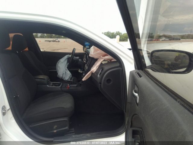 2C3CDXHG7FH901807 Dodge Charger Sxt