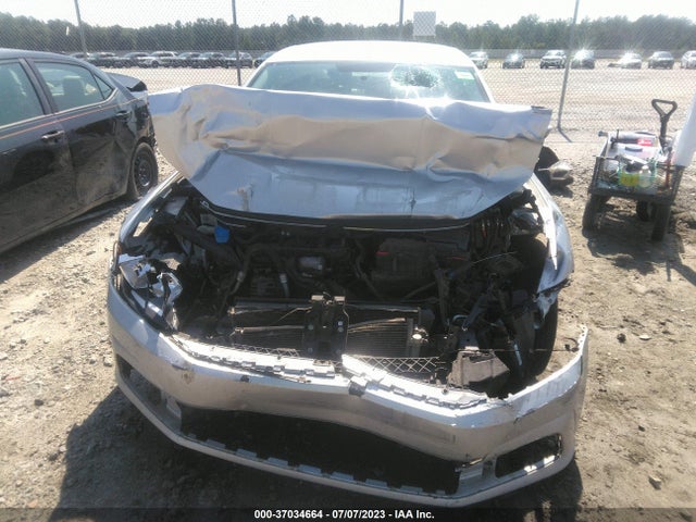 1VWAT7A39HC067667 Volkswagen Passat 1.8t S