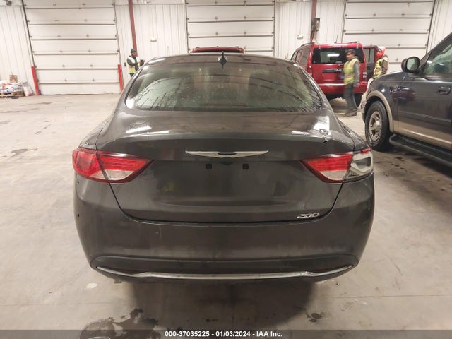 Chrysler 200 Limited Platinum 2017 1C3CCCAB7HN510757 Image 17