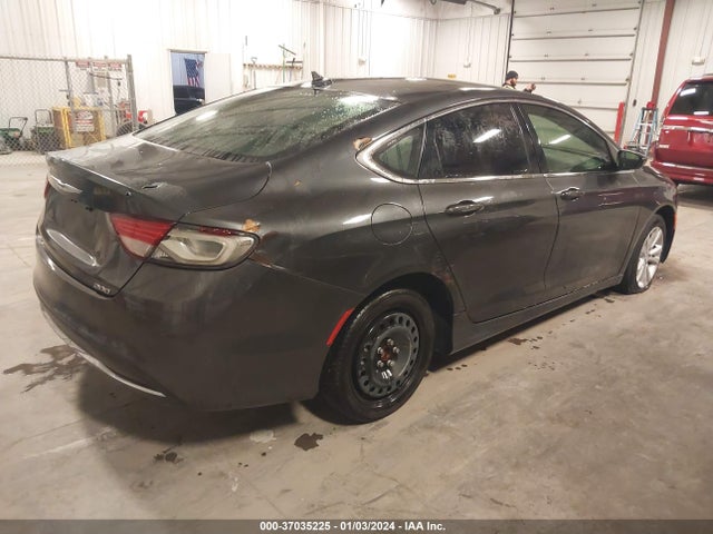 Chrysler 200 Limited Platinum 2017 1C3CCCAB7HN510757 Image 4