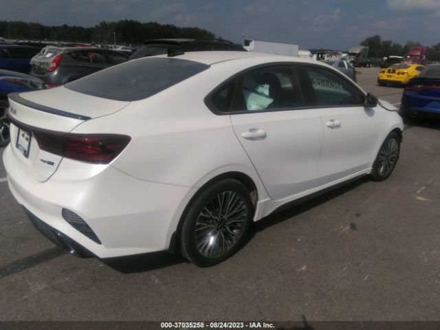 3KPF54AD7NE510476 KIA Forte Gt-line