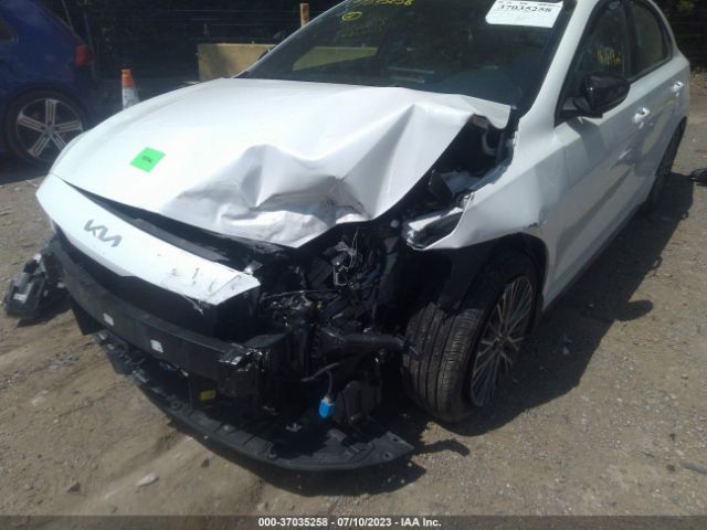 3KPF54AD7NE510476 KIA Forte Gt-line