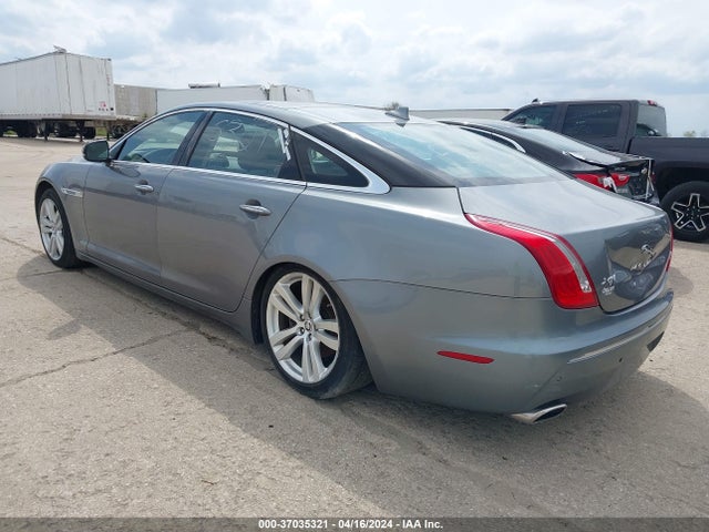 2013 JAGUAR XJ SAJWJ2GDXD8V49628 Photo 2
