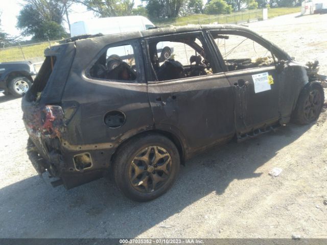 JF2SKAJC5MH568366 Subaru Forester Premium