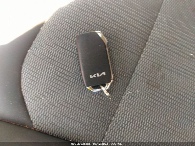 KNDCR3LEXP5042653 KIA Niro Ex Touring