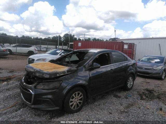 Chevrolet SONIC LT 2017 1G1JD5SH4H4112242 Image 2