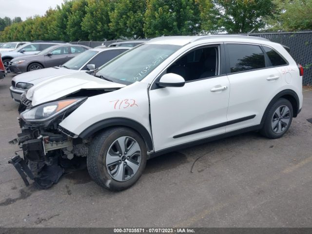KNDCB3LCXJ5160390 KIA NIRO LX