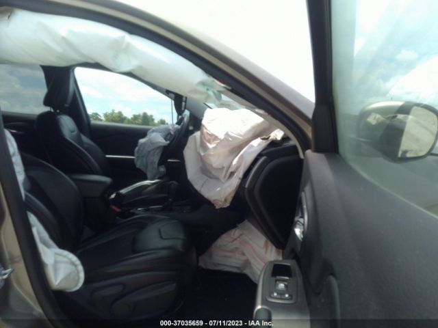 1C4PJLLB2KD308020 Jeep Cherokee Latitude Plus
