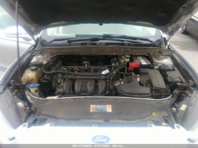3FA6P0H76GR284631 Ford FUSION SE