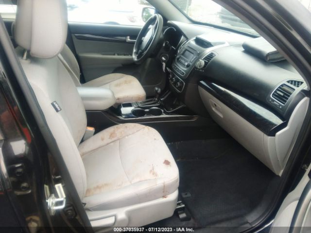5XYKT3A66FG621766 KIA SORENTO LX