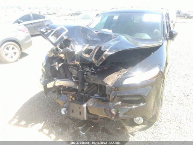1C4PJMCX9JD599521 Jeep Cherokee Latitude