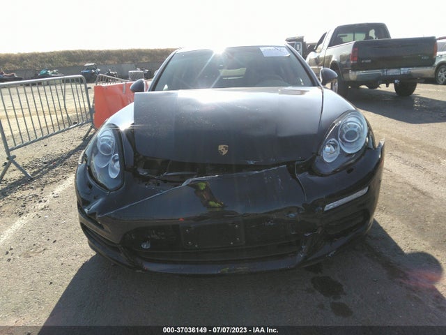 2016 Porsche Panamera, VIN: WP0AD2A7XGL041051