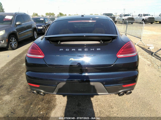 2016 Porsche Panamera, VIN: WP0AD2A7XGL041051