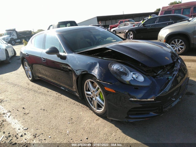 2016 Porsche Panamera, VIN: WP0AD2A7XGL041051