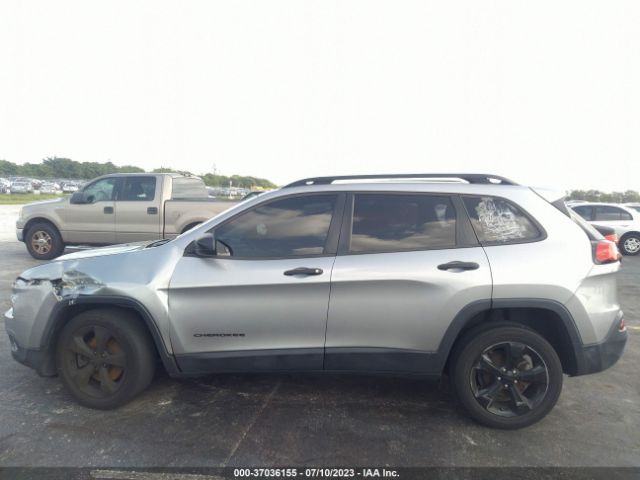 1C4PJLAB5HW507448 Jeep Cherokee Sport