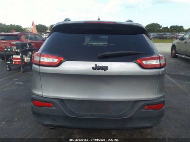 1C4PJLAB5HW507448 Jeep Cherokee Sport