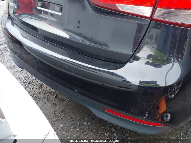 2018 KIA FORTE LX VIN: 3KPFK4A70JE237281