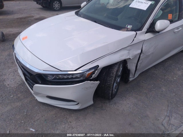 2018 HONDA ACCORD SEDAN LX 1.5T VIN: 1HGCV1F15JA093891
