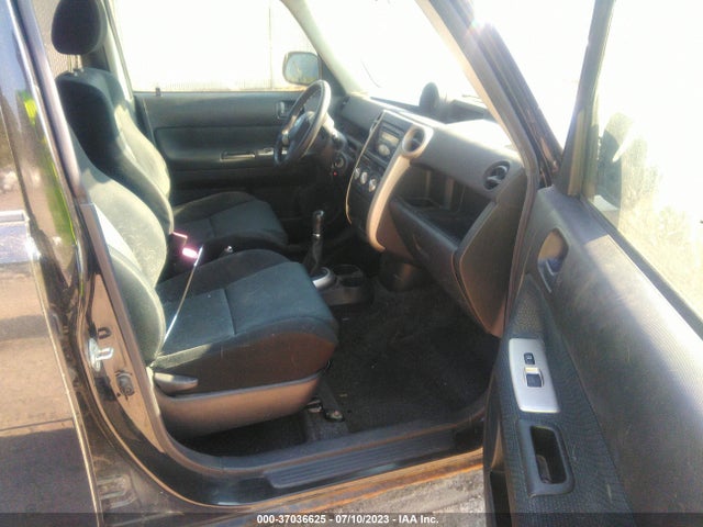 2006 SCION XB VIN: JTLKT334164071083