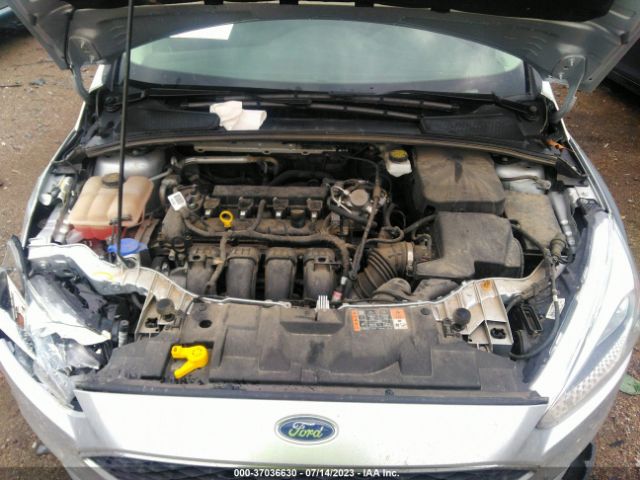 1FADP3K21HL333238 Ford FOCUS SE