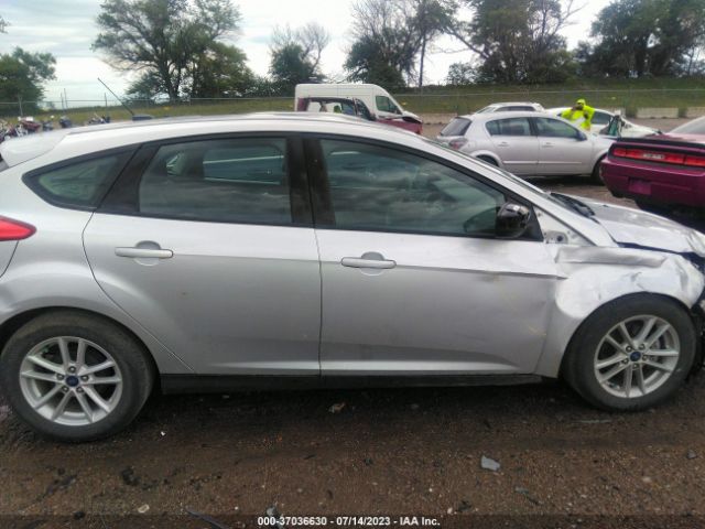 1FADP3K21HL333238 Ford FOCUS SE
