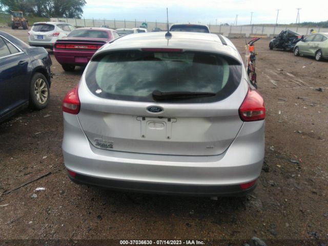 1FADP3K21HL333238 Ford FOCUS SE