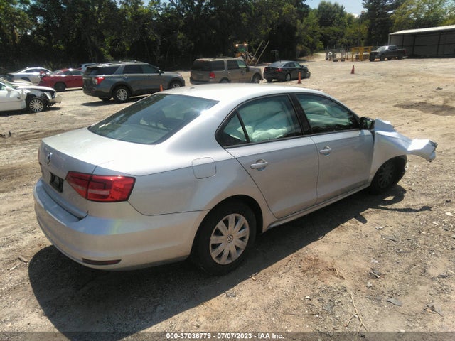 3VW2K7AJ7FM269215 Volkswagen Jetta Sedan 2.0l S