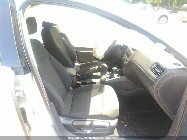 3VW2K7AJ7FM269215 Volkswagen Jetta Sedan 2.0l S