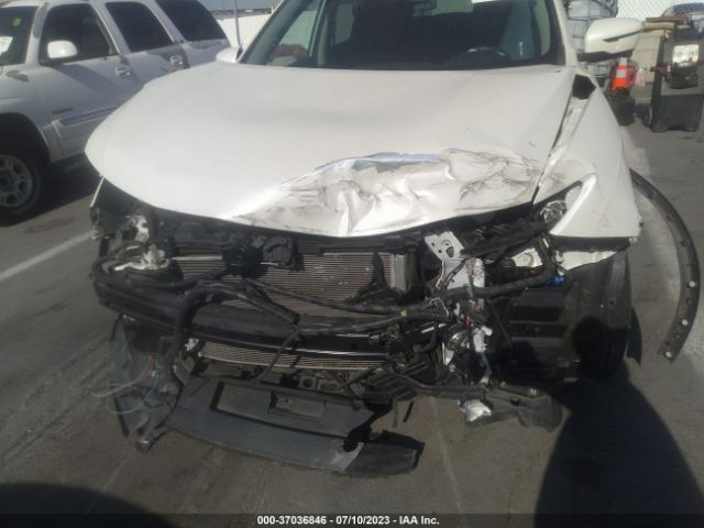 KNMAT2MTXHP568593 Nissan ROGUE SV