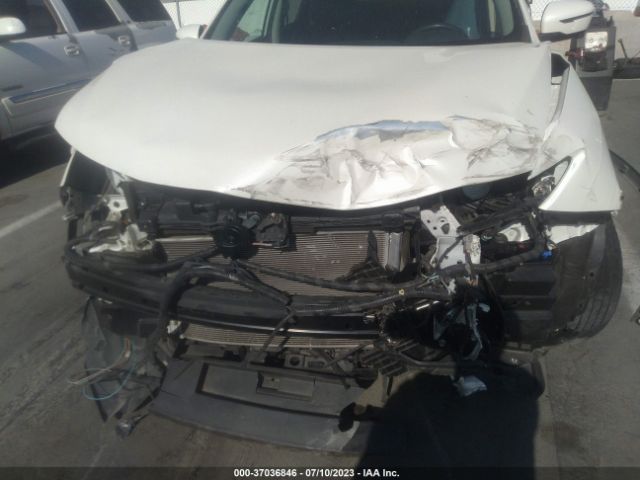 KNMAT2MTXHP568593 Nissan ROGUE SV