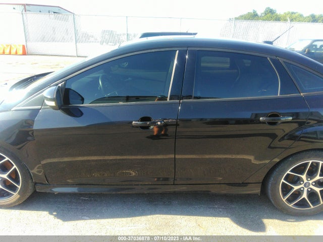 2015 FORD FOCUS SE VIN: 1FADP3F23FL363283