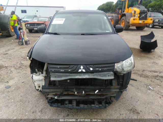 JA4AD2A3XEZ008391 Mitsubishi Outlander Es