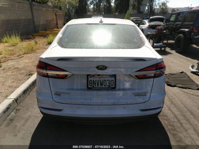 3FA6P0RU3KR141942 Ford Fusion Hybrid Titanium