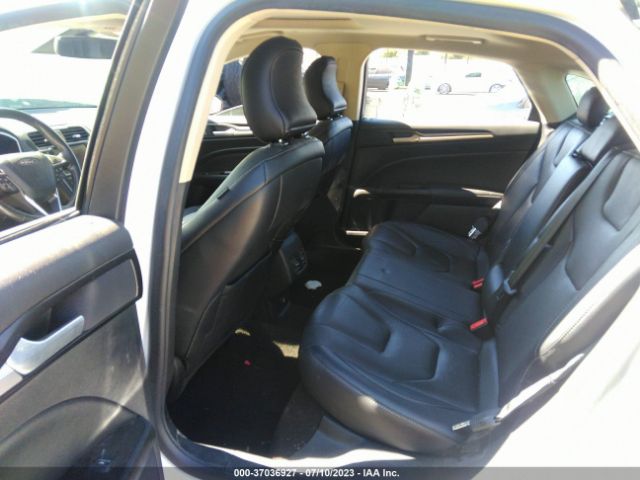 3FA6P0RU3KR141942 Ford Fusion Hybrid Titanium