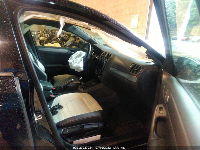 3VWB17AJ7GM299237 Volkswagen Jetta Sedan 1.8t Sport