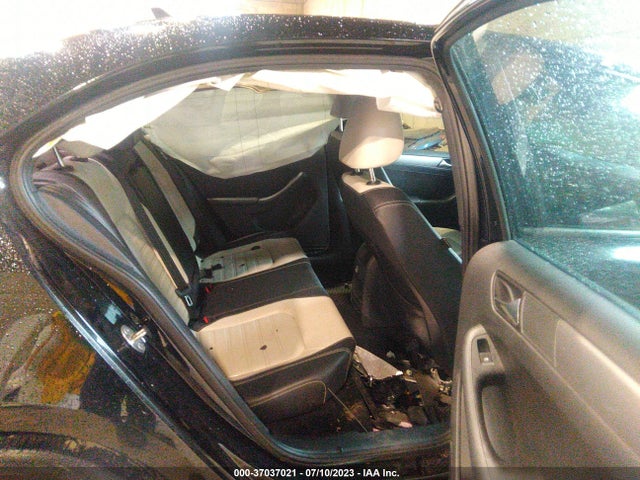 3VWB17AJ7GM299237 Volkswagen Jetta Sedan 1.8t Sport