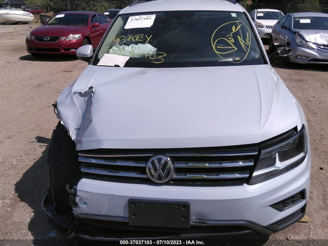 2018 VOLKSWAGEN TIGUAN SEL/SE VIN: 3VV3B7AX1JM214197