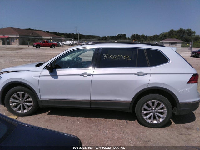 2018 VOLKSWAGEN TIGUAN SEL/SE VIN: 3VV3B7AX1JM214197